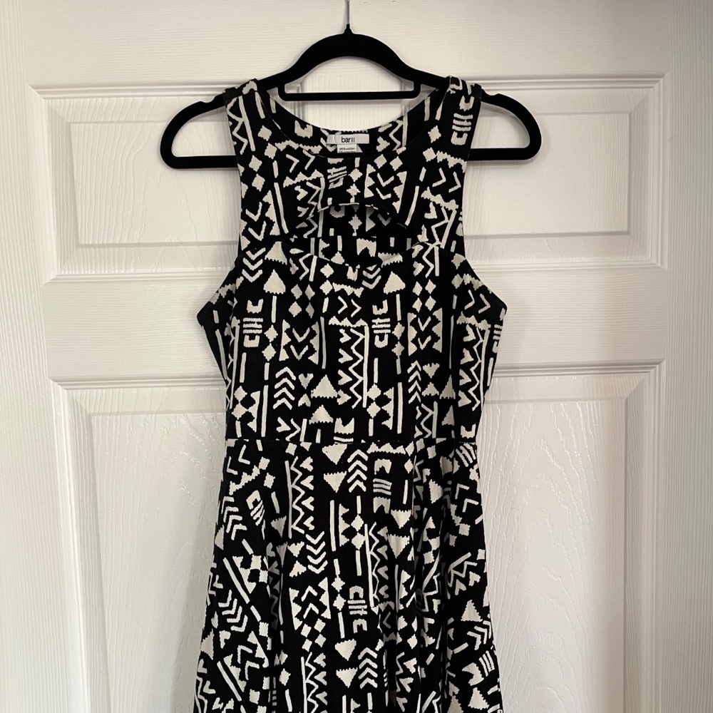 Geometric Print Cutout Party Dress With Front Chest Cutout